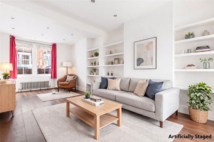 3 Bedroom Terraced House For Sale In Browns Road, Walthamstow, London, E17