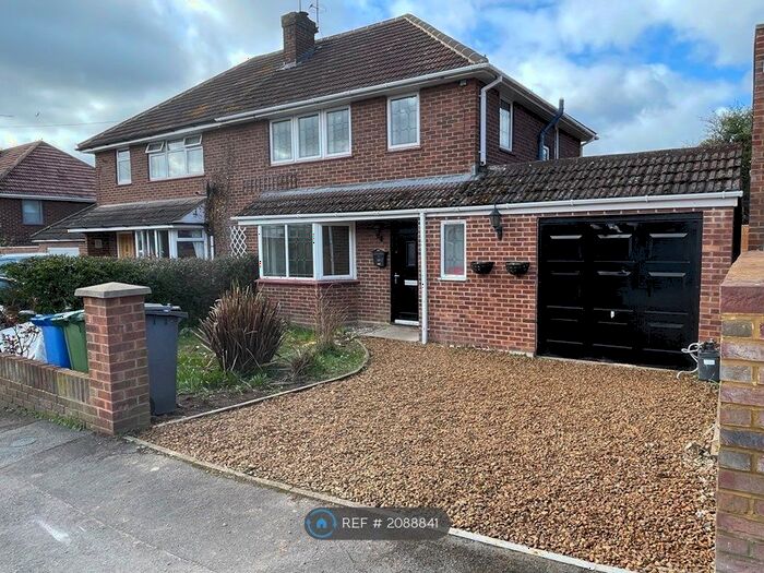 3 Bedroom Semi-Detached House To Rent In Burnt Oak, Cookham, Maidenhead, SL6