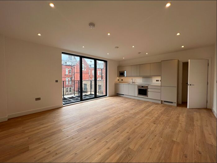 1 Bedroom Flat To Rent In Hillside Place, Farnborough Road, Farnborough, GU14