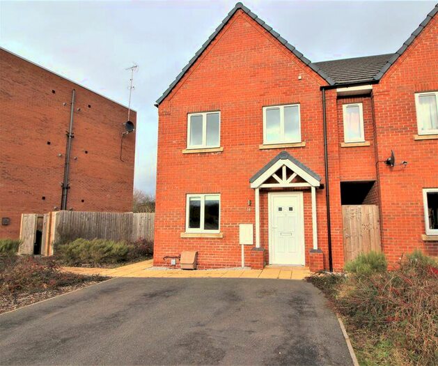 3 Bedroom Detached House To Rent In Faraday Close, Ollerton, NG22