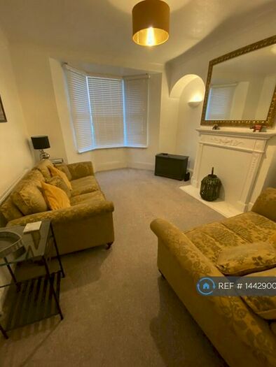 1 Bedroom Flat To Rent In Western Place, Worthing, BN11