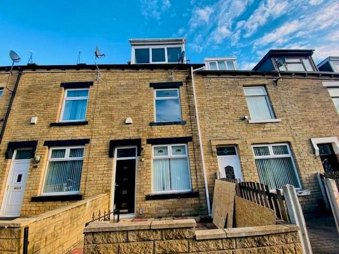 Houses for sale & to rent in BD7 2RB, Clayton Road, Great Horton Bradford