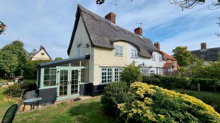 2 Bedroom End Of Terrace House For Sale In Shop Row, Chediston, IP19