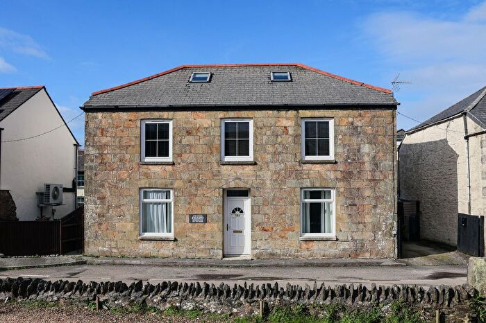 2 Bedroom Flat To Rent In The Cross, St Newlyn East, TR8