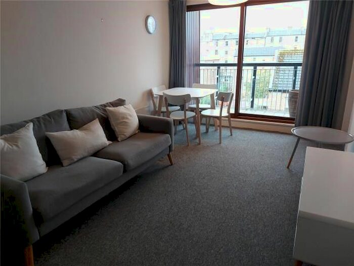 2 Bedroom Flat To Rent In St Leonards Crag, The Pleasance, Edinburgh, EH8