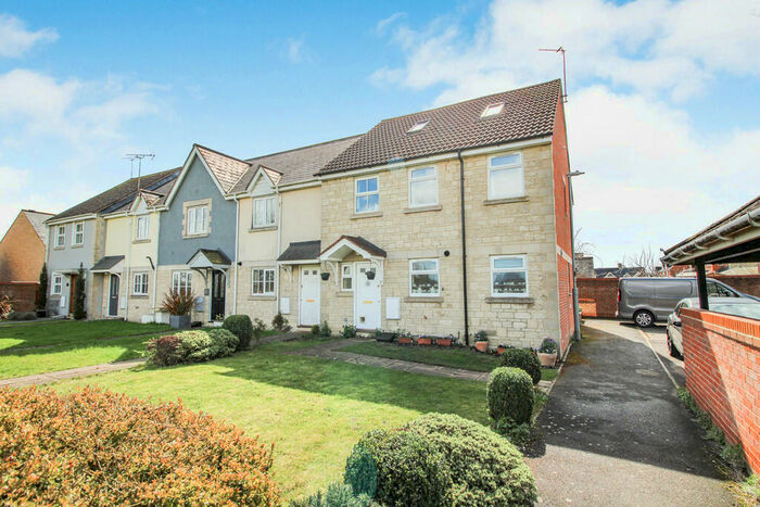 3 Bedroom End Of Terrace House For Sale In Stockham Close, Cricklade, SN6