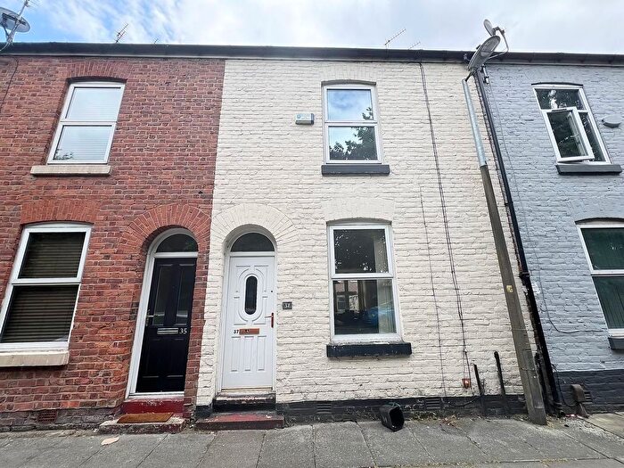 2 Bedroom Terraced House To Rent In Alpha Street, Salford, M6