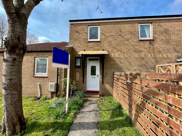 3 Bedroom House To Rent In Queensbridge, NE12