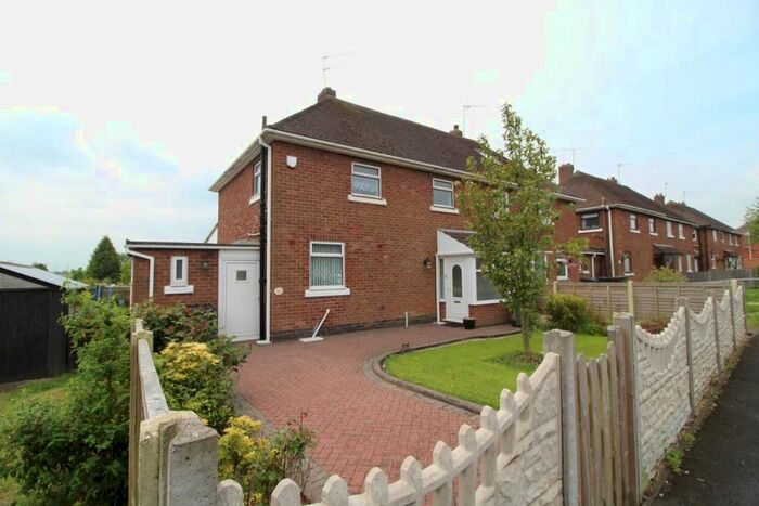 3 Bedroom Semi-Detached House To Rent In Beechwood Road, Bedworth, Warwickshire CV12