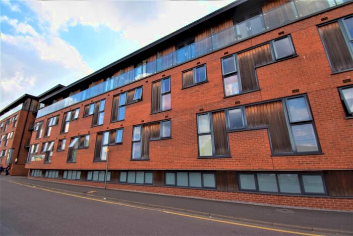 2 Bedroom Semi-Detached House To Rent In Dunstall Street, Scunthorpe, DN15