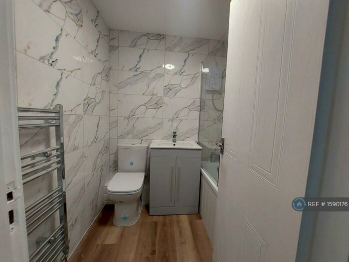 2 Bedroom Terraced House To Rent In St. Helens Avenue, Tipton, DY4