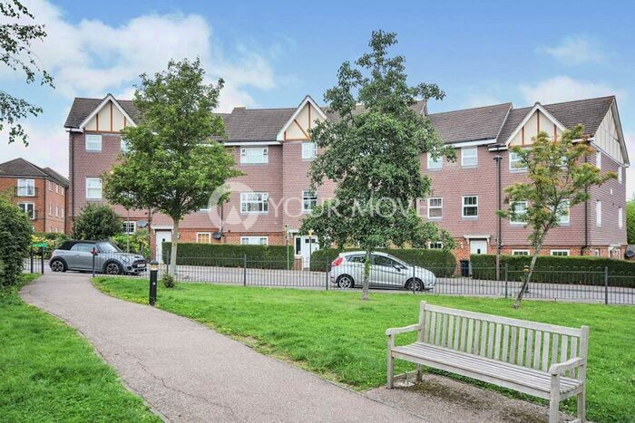 2 Bedroom Flat To Rent In Parkland Mead, Bromley, BR1