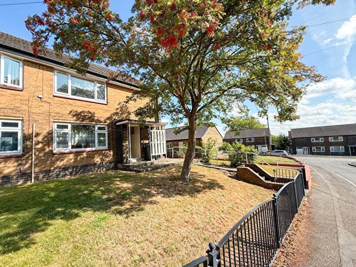 1 Bedroom Flat For Sale In North Way, Deighton, Huddersfield, HD2