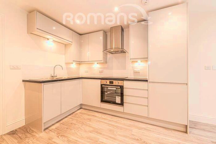 2 Bedroom End Of Terrace House To Rent In North Street, Caversham, RG4