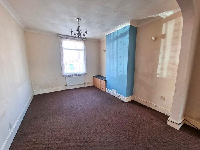 3 Bedroom Terraced House For Sale In Rectory Road, Ipswich, ., ., IP2
