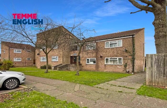 1 Bedroom Flat To Rent In Gaywood, Laindon, Basildon SS15