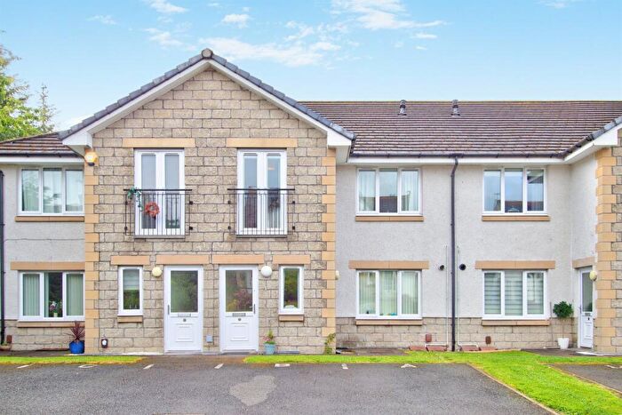2 Bedroom Flat For Sale In Station Road, Bannockburn, Stirling, FK7