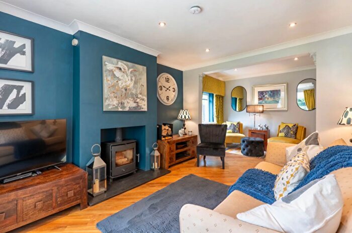 5 Bedroom Detached House For Sale In Dale Hill, Blackwell, B60