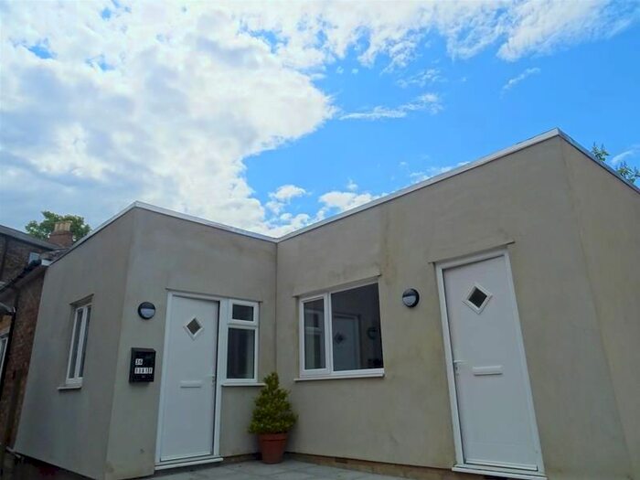 1 Bedroom Flat To Rent In St Peters Street, Bedford, MK40