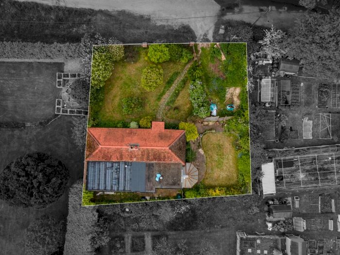 3 Bedroom Bungalow For Sale In Danbury, CM3