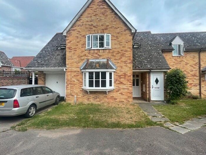 1 Bedroom Ground Maisonette To Rent In Victoria Gardens, Colchester, CO4
