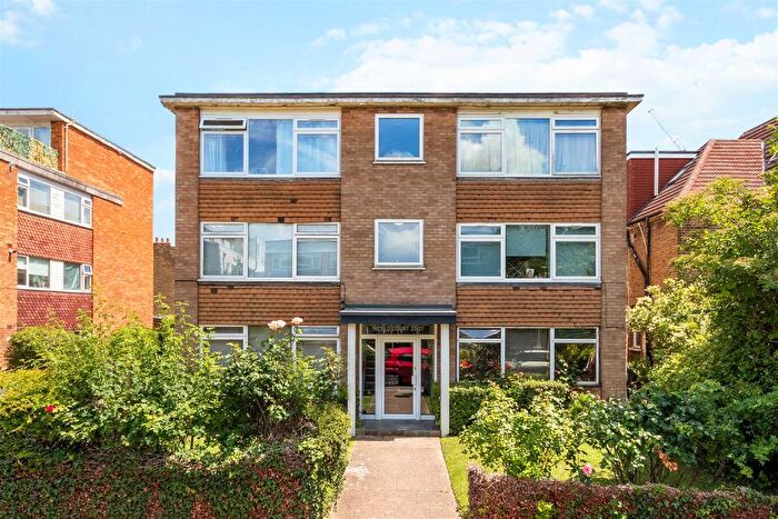 1 Bedroom Flat To Rent In Stanley Road, Wimbledon, SW19