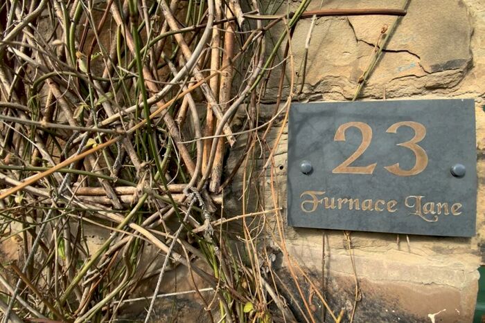 2 Bedroom Cottage For Sale In Furnace Lane, Sheffield, S13