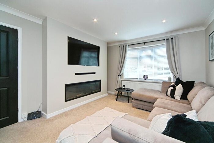 3 Bedroom End Of Terrace House For Sale In Allt Dewi, Bangor, Gwynedd, LL57