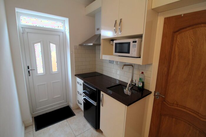 Studio To Rent In Derby Road, Uxbridge, UB8