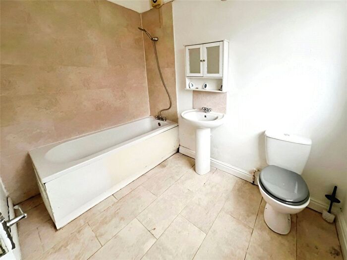 1 Bedroom Flat To Rent In Merridale Street West, Wolverhampton, West Midlands, WV3
