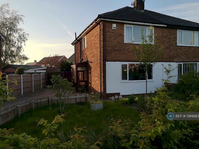 3 Bedroom Semi-Detached House To Rent In Leverhouse Lane, Leyland, PR25