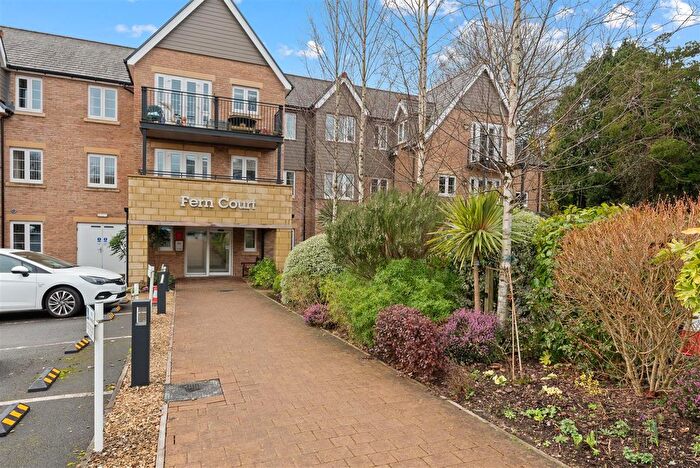 2 Bedroom Flat For Sale In Gower Road, Sketty, Swansea, SA2