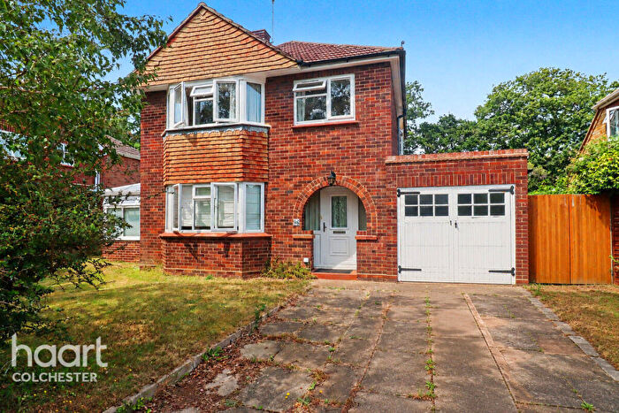3 Bedroom Detached House For Sale In Magazine Farm Way, Colchester, CO3