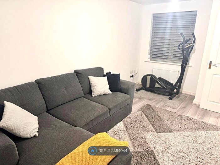 2 Bedroom Semi-Detached House To Rent In Chelmsford Drive, Coventry, CV6