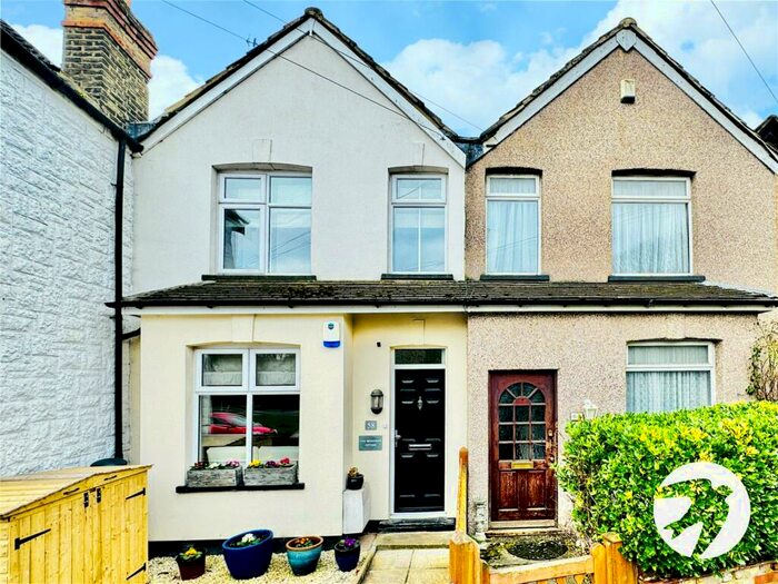 3 Bedroom Terraced House For Sale In London Road, Farningham, Kent, DA4