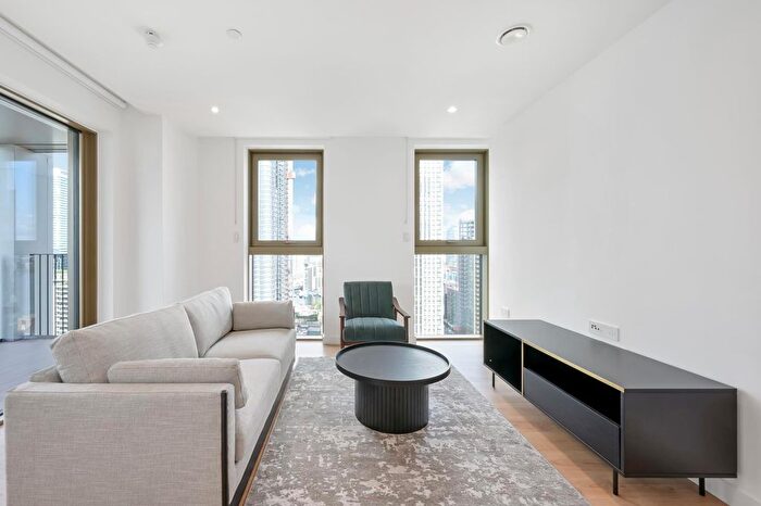 2 Bedroom Flat To Rent In One Thames Quay, Marsh Wall, E14