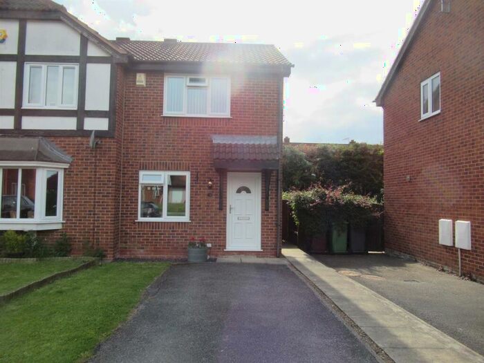 2 Bedroom Semi-Detached House To Rent In Pinders Green Drive, Methley, Leeds, LS26