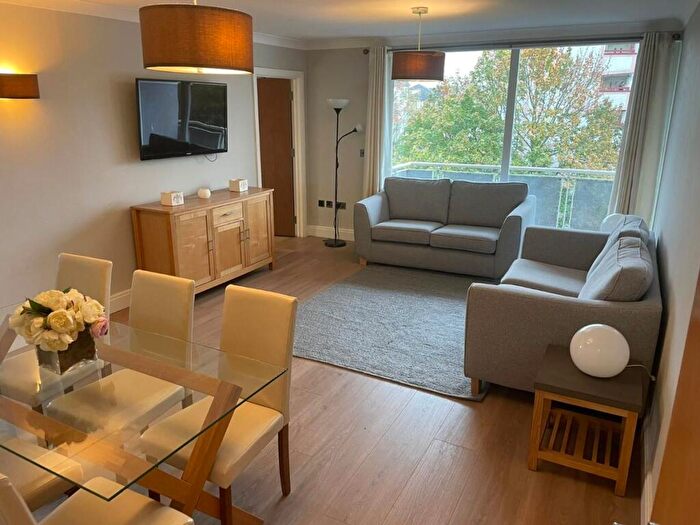 2 Bedroom Apartment To Rent In Regent Court, North Bank, St John's Wood, NW8