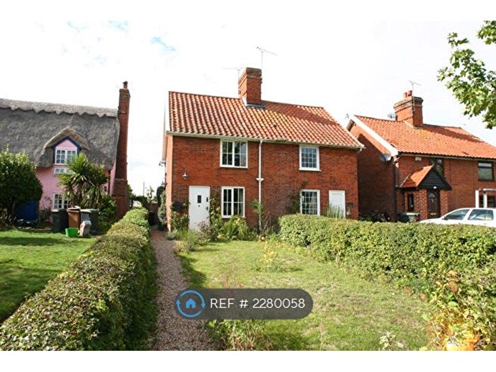 3 Bedroom Semi-Detached House To Rent In The Green, Pettaugh, IP14