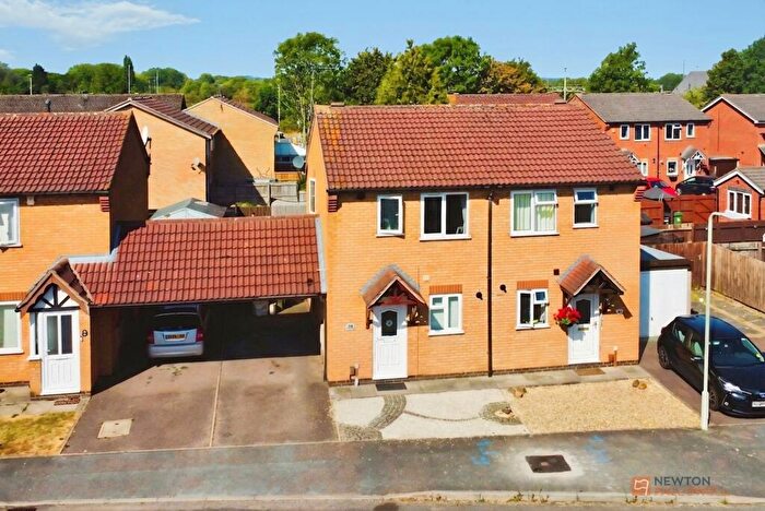2 Bedroom Semi-Detached House For Sale In Moorland Road, Syston, LE7