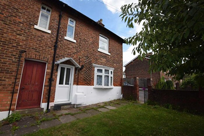 3 Bedroom Terraced House To Rent In Johnston Terrace, London, NW2
