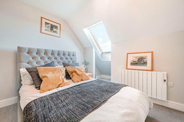 2 Bedroom Apartment To Rent In Kingston Bagpuize, Oxfordshire, OX13