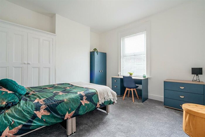 6 Bedroom House To Rent In Commonside, Sheffield, S10