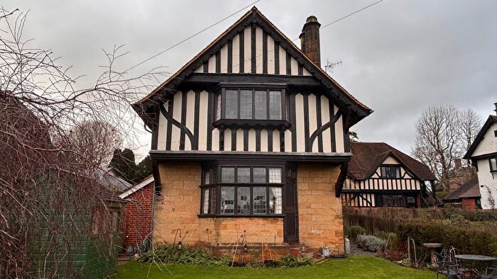 2 Bedroom End Of Terrace House For Sale In The Green, Leigh, Tonbridge, TN11