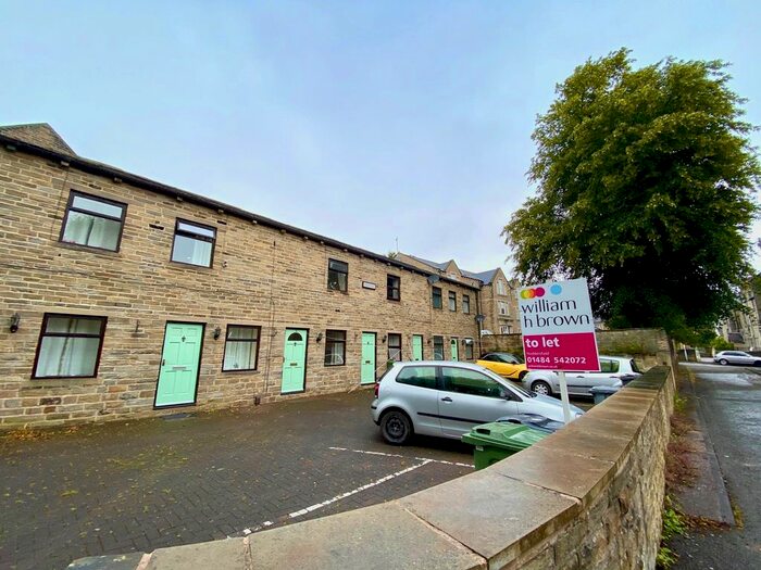 1 Bedroom Property To Rent In Elmwood Close, Huddersfield, HD1
