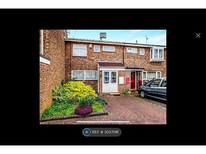 3 Bedroom Terraced House To Rent In Churchill Riad, Leighton Buzzard, LU7