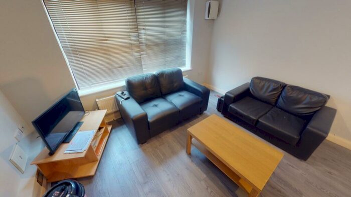 2 Bedroom Flat To Rent In Flat The Yard, NG7