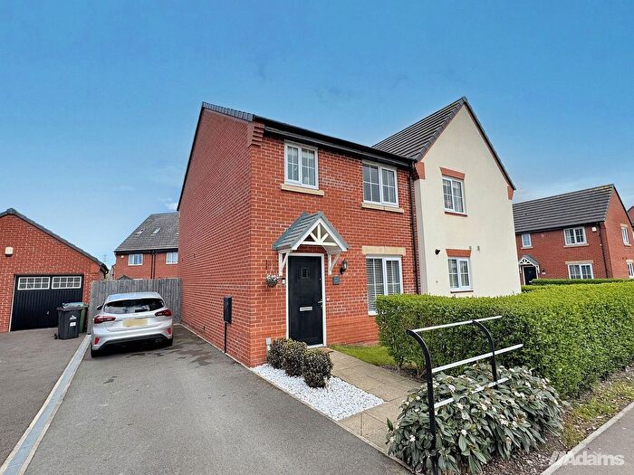 3 Bedroom Semi Detached House For Sale In Norlands Lane, Widnes, WA8