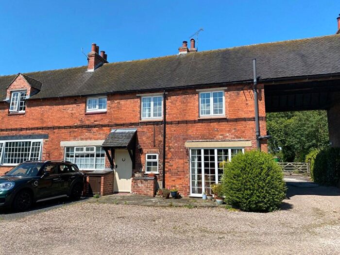 3 Bedroom Cottage For Sale In Hoon Ridge, Hoon Lane, Hilton, DE65