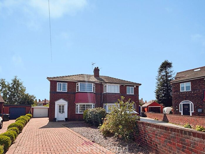 3 Bedroom Semi-Detached House To Rent In Crossways North, Wheatley Hills, Doncaster, DN2